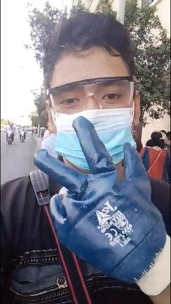 Jack Bryan Pintado Sánchez en la manifestación el 14 de noviembre.