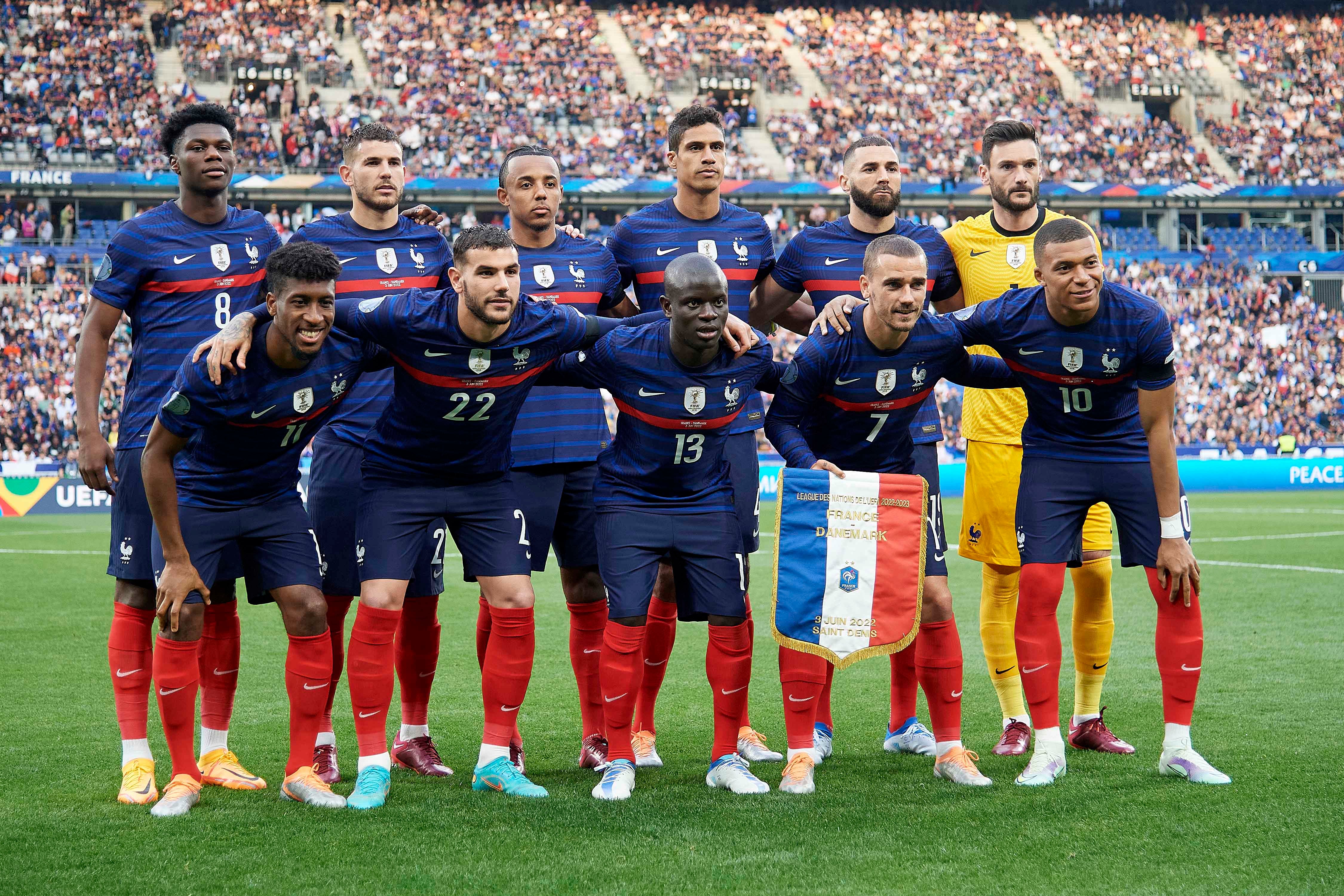 L'équipe de France pose pour une photo