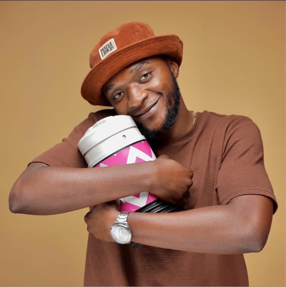 Junior Nkole