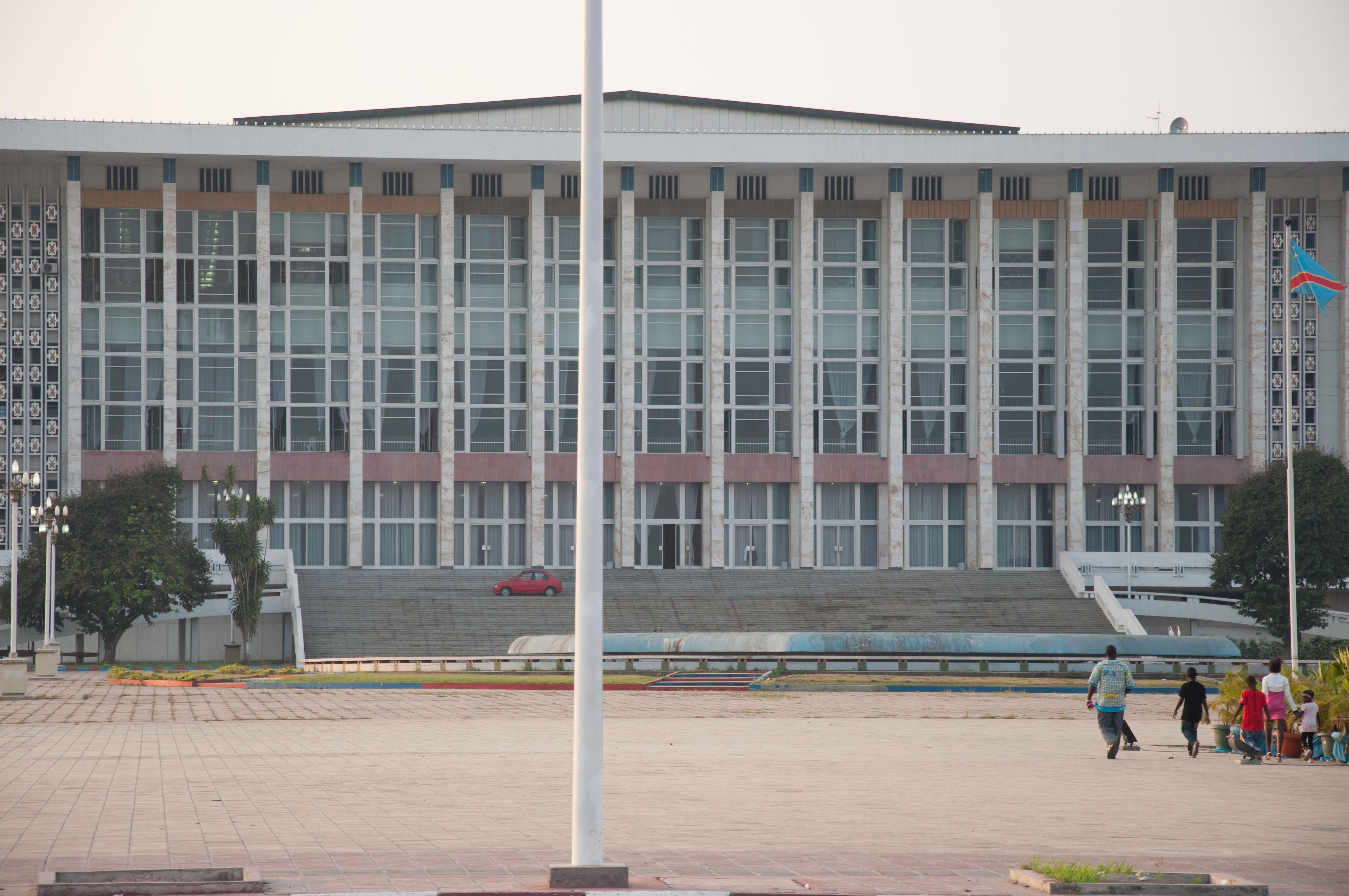 Le Palais du Peuple, siège du Parlement congolais, à Kinshasa, en RD Congo. 