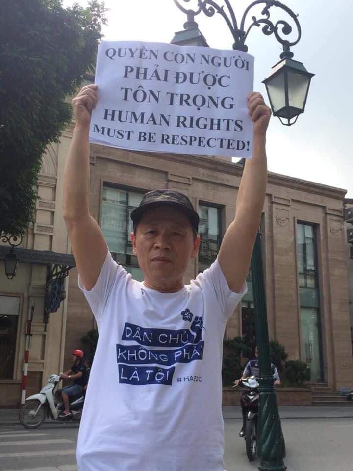 Truong Van Dung merayakan peringatan Deklarasi Universal Hak Asasi Manusia, 10 Desember 2020.