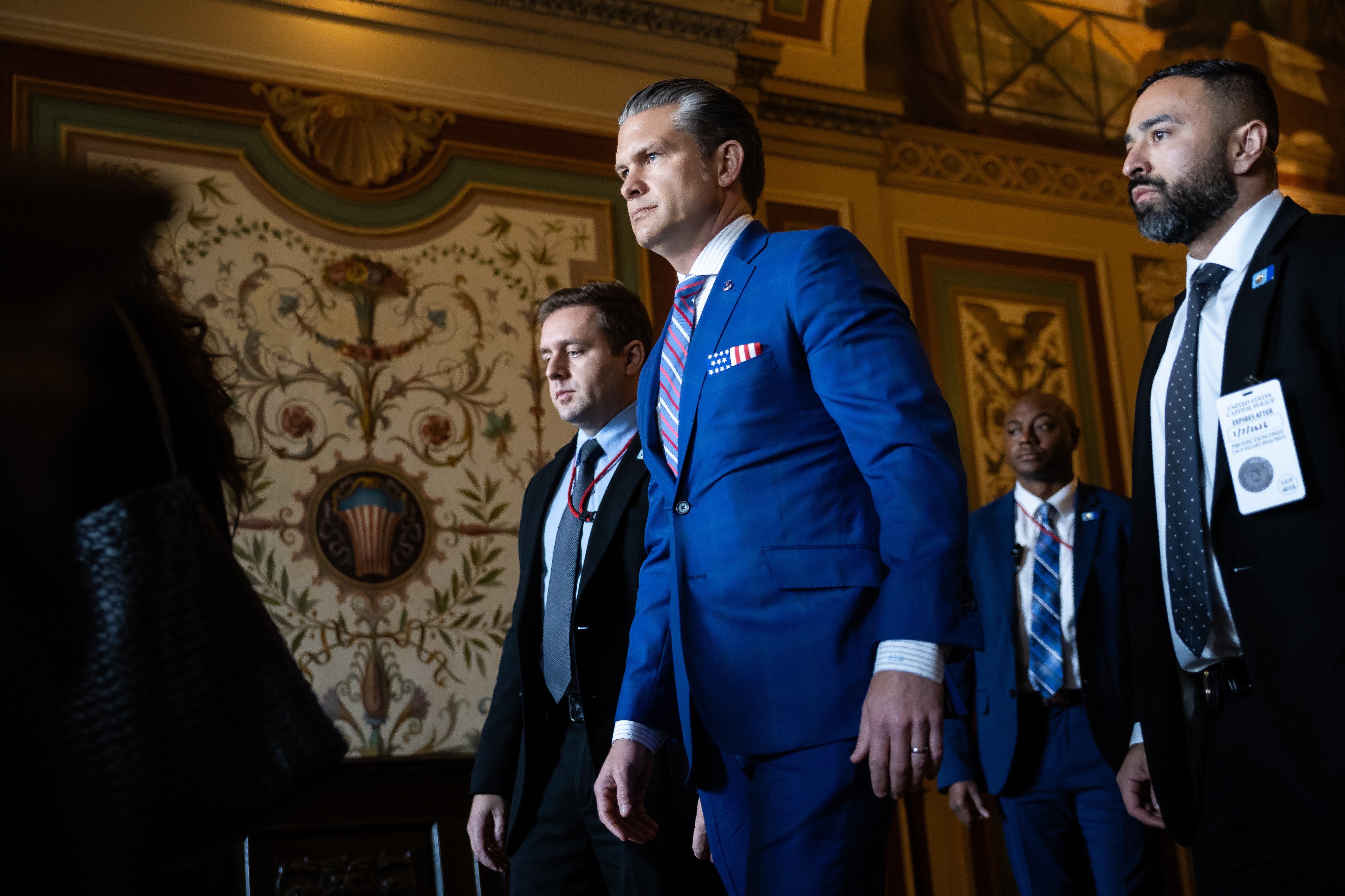 Le Secrétaire américain à la Défense, Pete Hegseth, photographié au Capitole, siège du Congrès à Washington, le 7 janvier 2026.