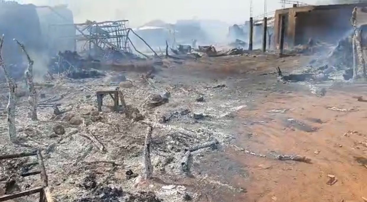 Capture d'écran d'une vidéo montrant les suites de la frappe militaire du 6 janvier 2026 à Kokoloko, au Niger.