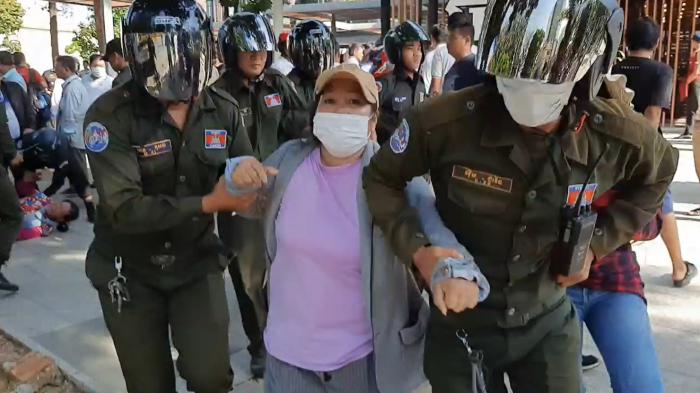 202010asia_cambodia_oct 23 protest_thumbnail