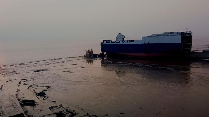 Broken Ship