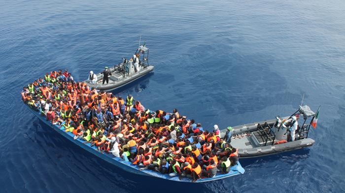 Un buque de la Armada irlandesa Le Eithne, participa en una operación de rescate como parte del operativo Frontex Tritón, el 6 de junio de 2015