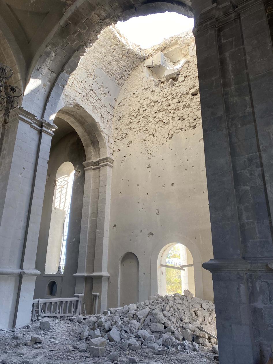 Damage to the southern portion of Ghazanchetsots Cathedral roof 