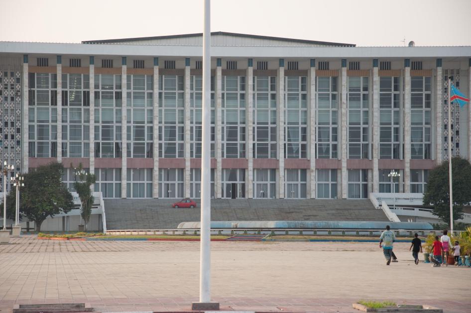 Le Palais du Peuple, siège du Parlement congolais, à Kinshasa, en RD Congo. 