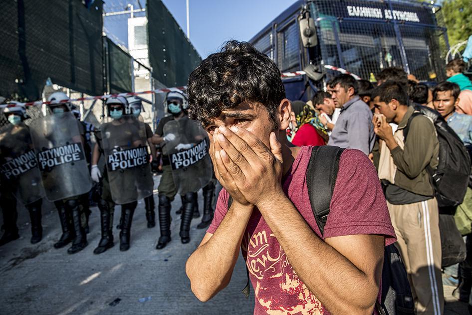 2015-10-eca-greece-refugees-3
