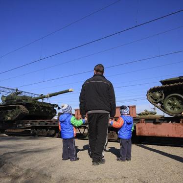 2016-3-eca-crimea-man-children