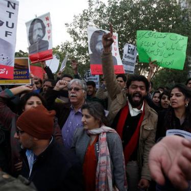 201710Asia_Pakistan_Disappeared 