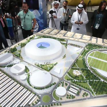 Ein Modell des Al Thumama Stadions im Hamad International Airport in Doha, Katar, 24. August 2017.