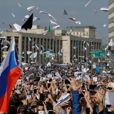 ople release paper planes, symbol of the Telegram messenger, during a rally in protest against court decision to block the messenger. 